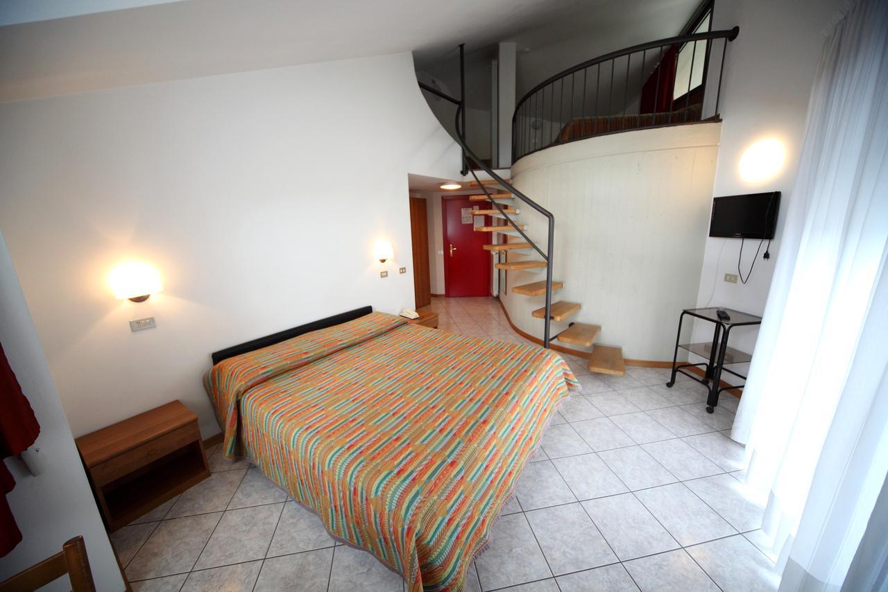 Hotel Italia Aprica Eksteriør billede